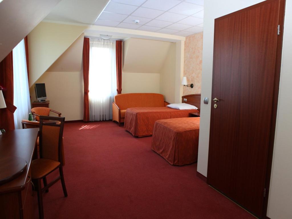 Hotel Zawiercie Room photo